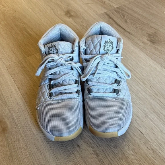 Nike Men’s Basketball Shoes in Light Gray - Picture 1 of 7